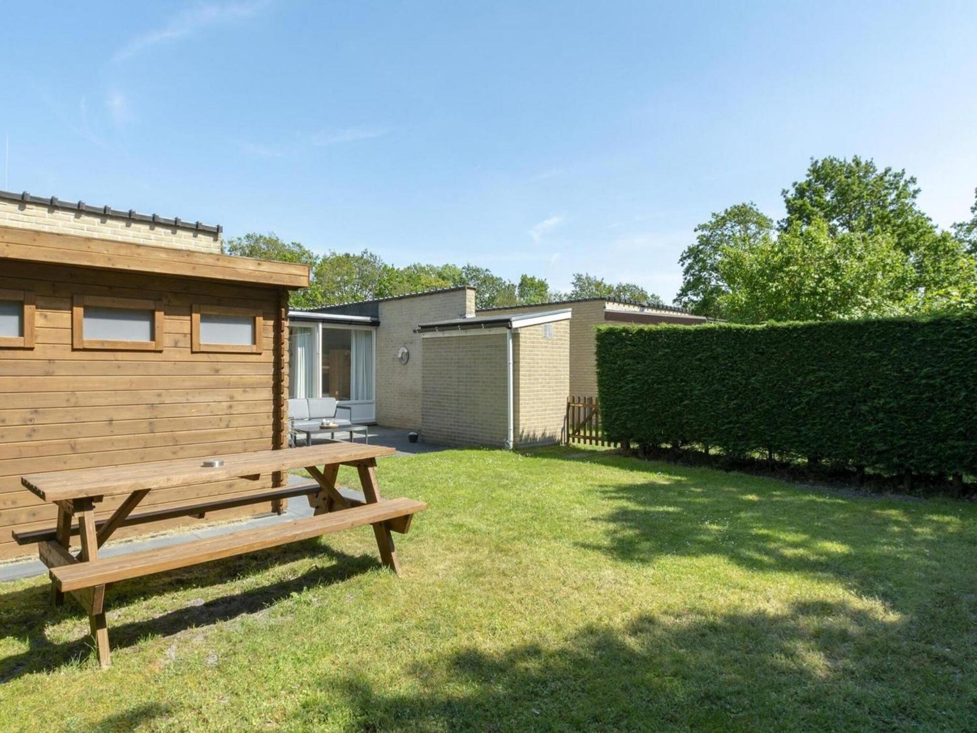 Contemporary Bungalow With Garden Sint Maartensvlotbrug Eksteriør billede